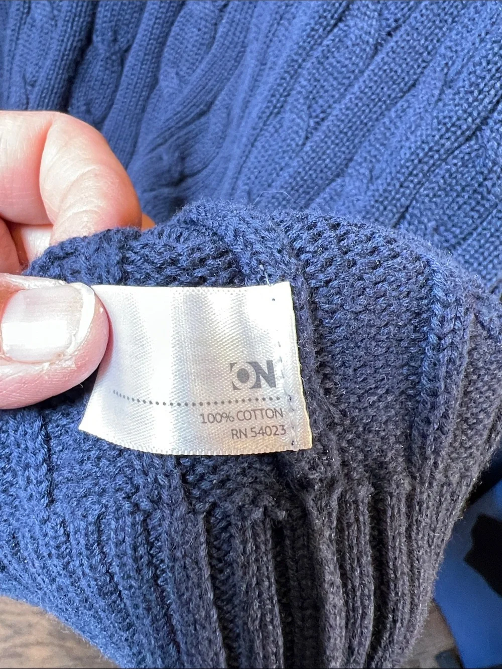 Old Navy Men’s Navy Cable Crewneck Sweater